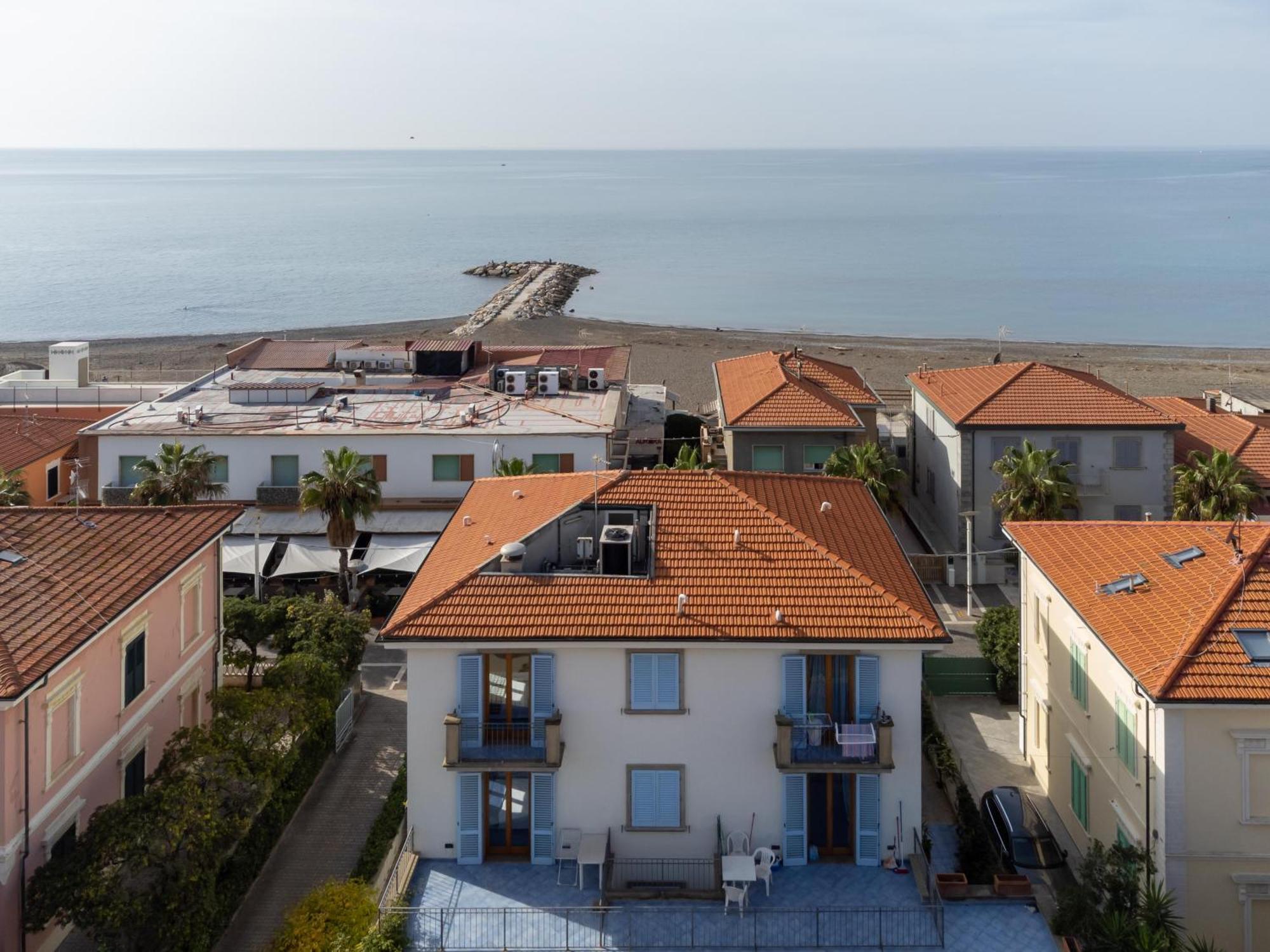 Zi Maria Hotel Marina di Cecina Exterior photo